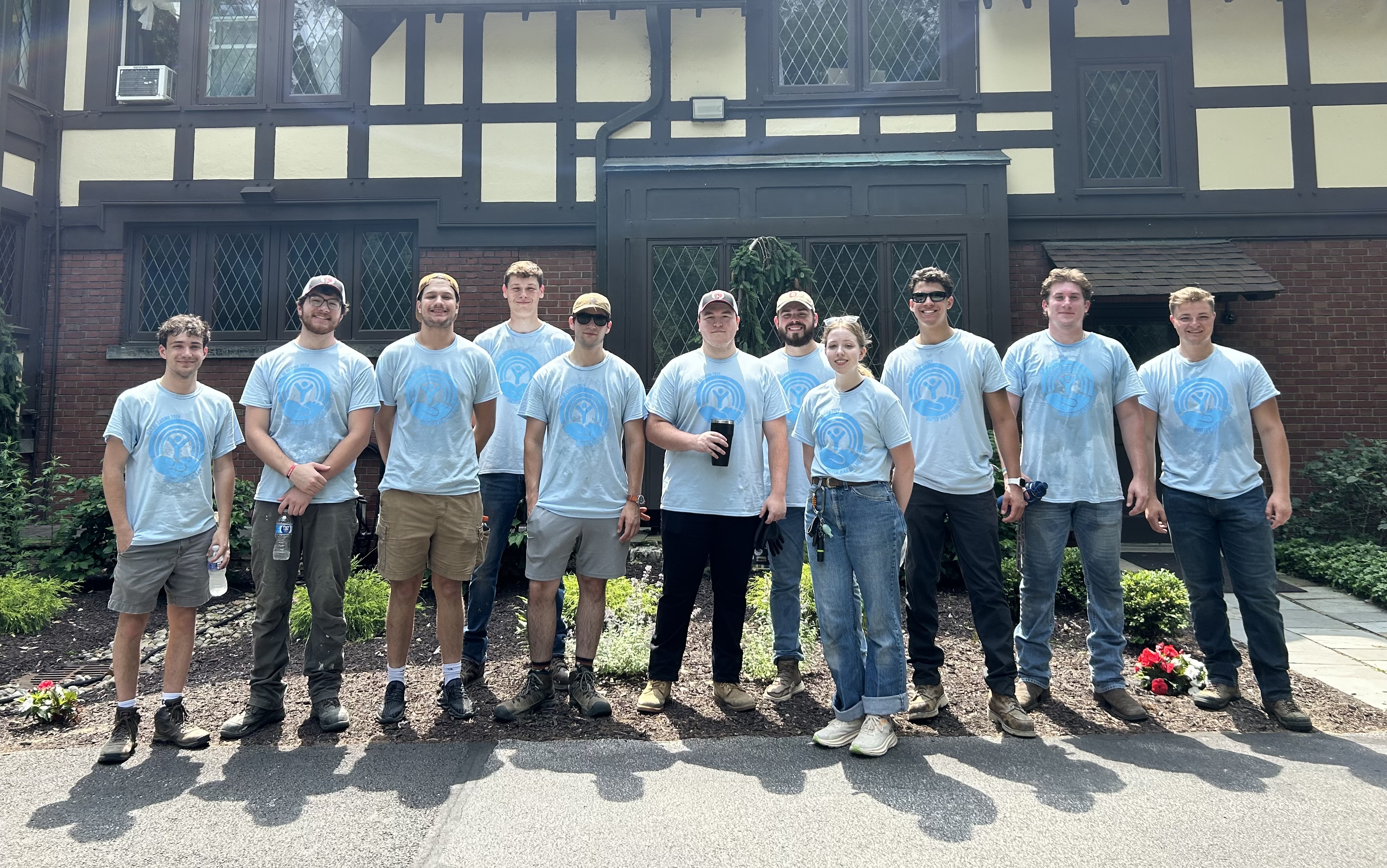 Interns Participate in United Way Day of Caring 2024