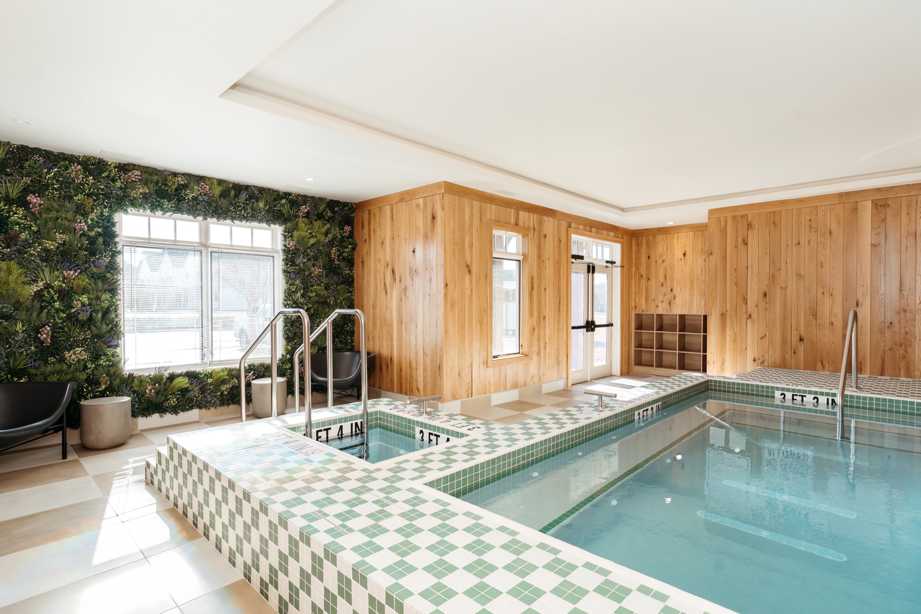 CS Pier Core Spa 25