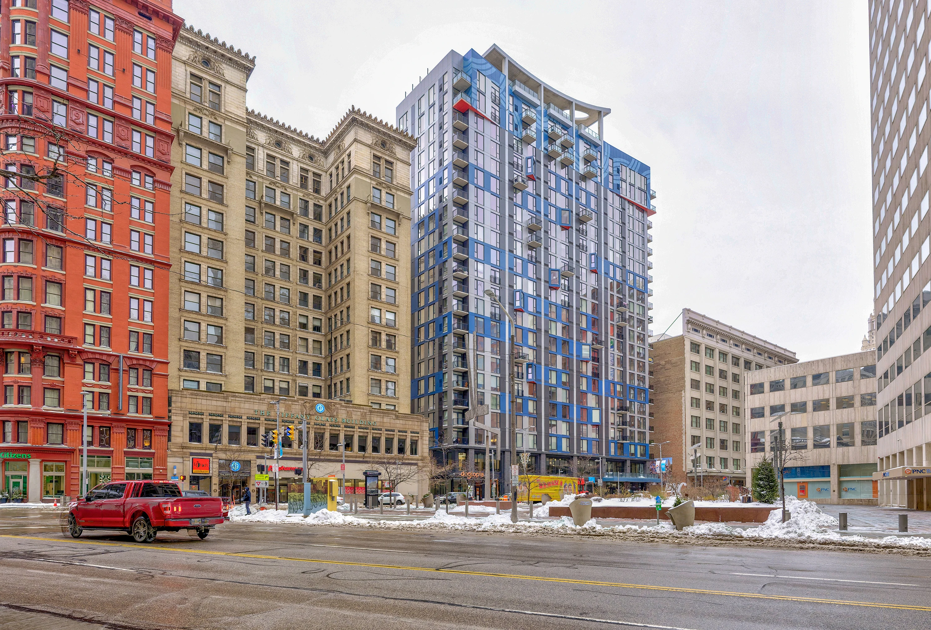 Cleveland Construction Completes Skyline 776 Apartments in Downtown Cleveland